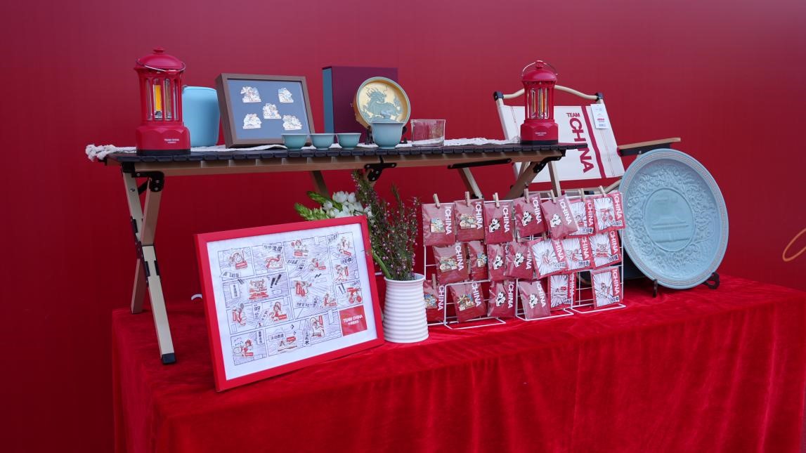 認準TEAM CHINA! 山西首家中國國家隊特許零售店亮相太原 助力文具用品零售熱潮